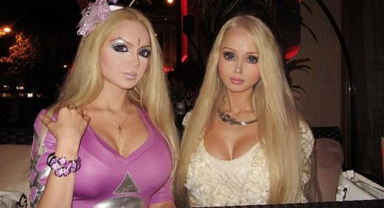 Valeria Lukyanova et sa soeur de coeur Olga, barbies ukrainiennes vivantes