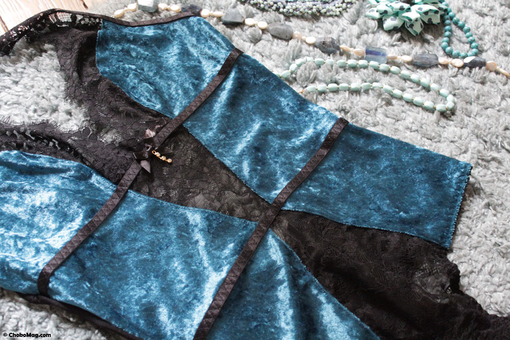 body bleu velours leg avenue