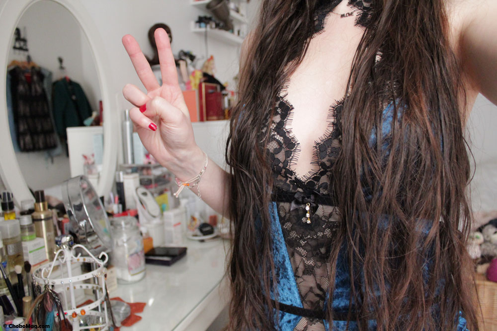 body bleu velours